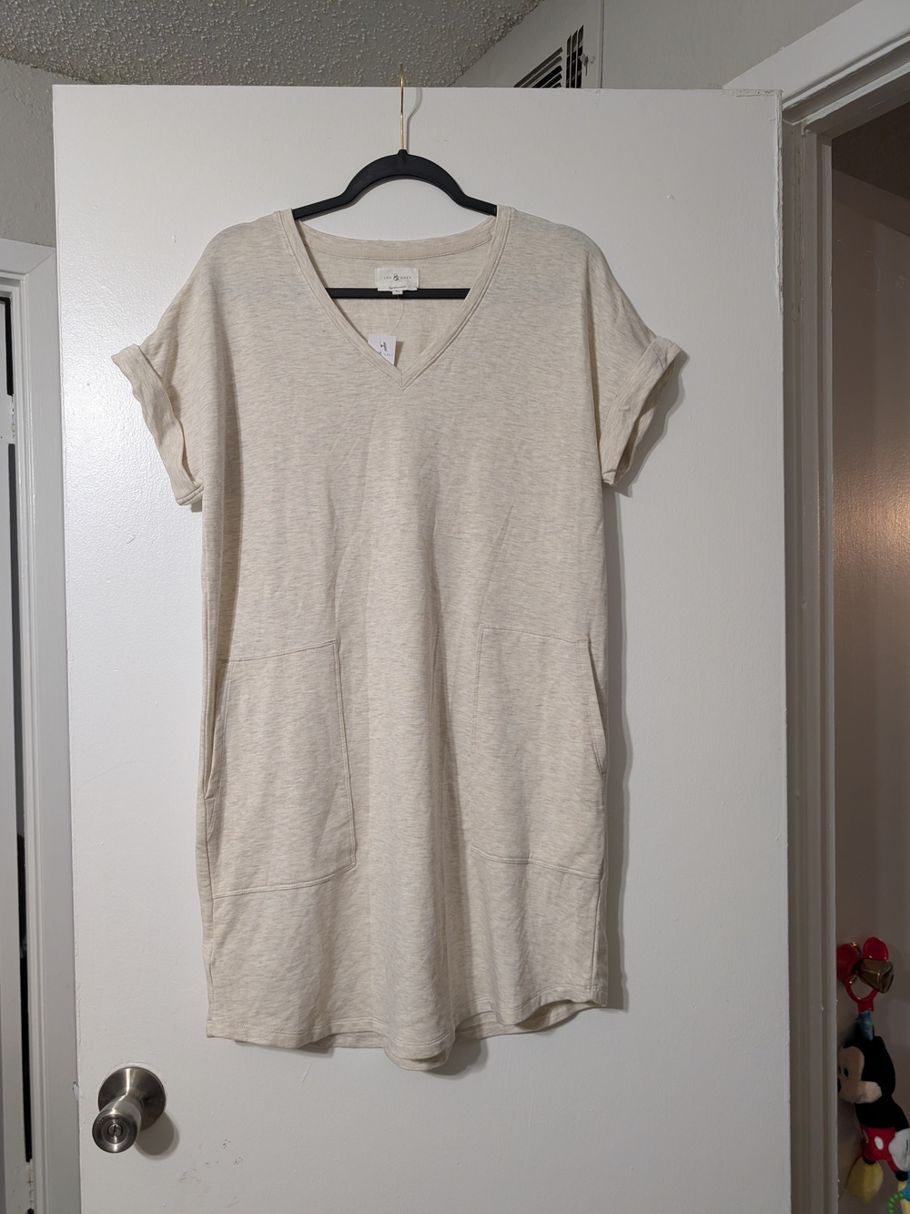 Lou & Grey Cream V-Neck Pocket Tunic NWT